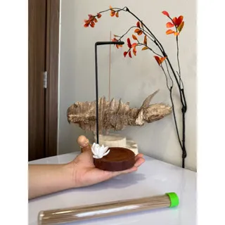 Wooden Incense Holder for Coreless Agarwood Sticks – Metal Stand Base | Minimalist Oud Burner Stand